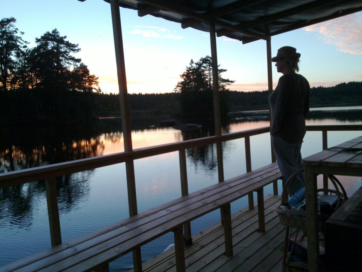 Äventyrscenter Hotel Mariestad Buitenkant foto