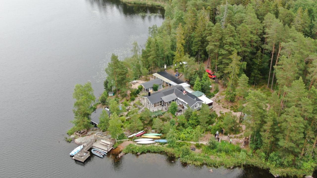 Äventyrscenter Hotel Mariestad Buitenkant foto